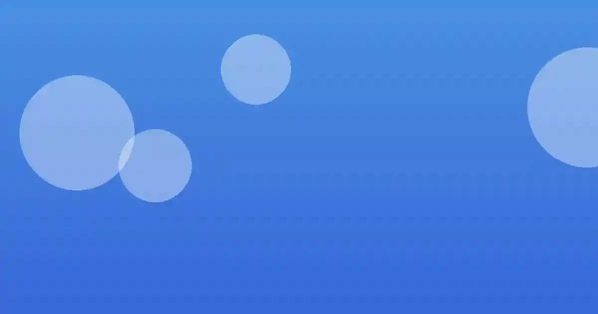 호텔 객실에서 접이식전기포트로 물을 끓이는 모습